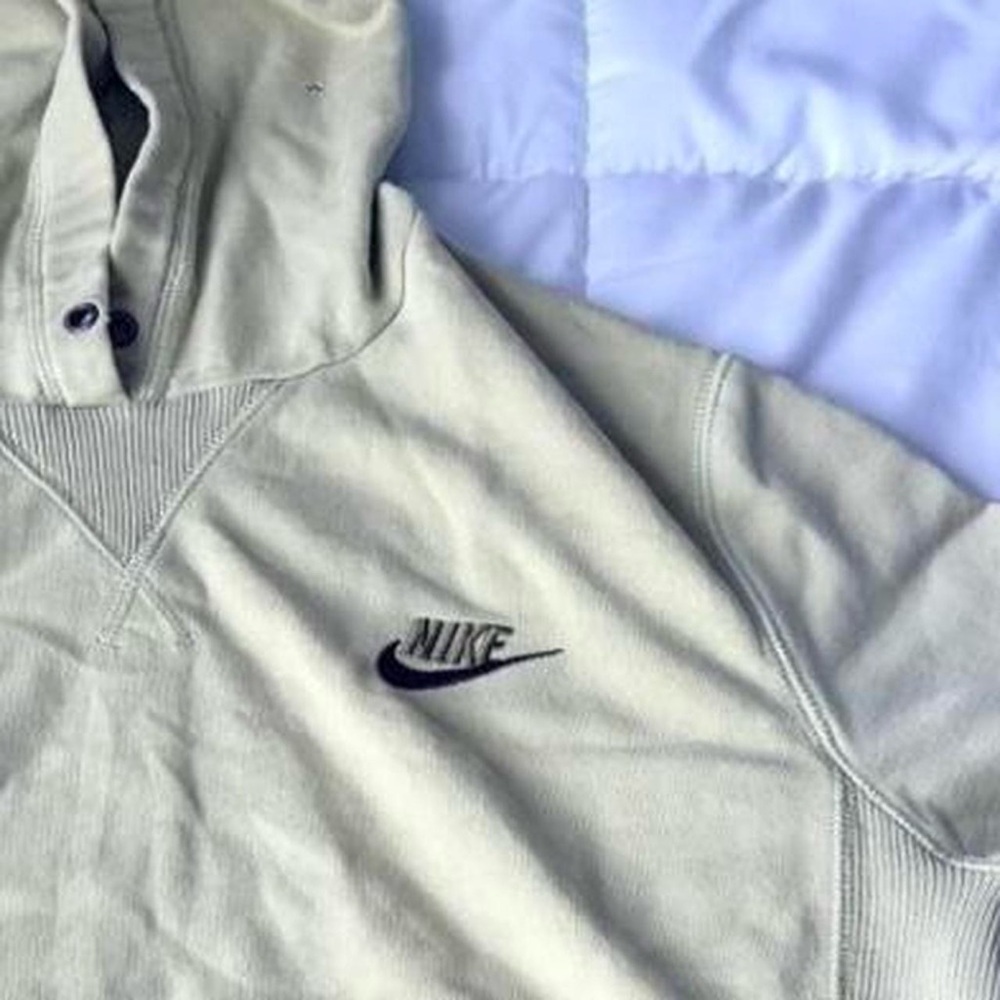 Nike Men's Green Hoodie Sweatshirt
